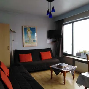 https://roof-studio-with-large-sun-terrace-in-middelkerke.bruges-hotels.info
